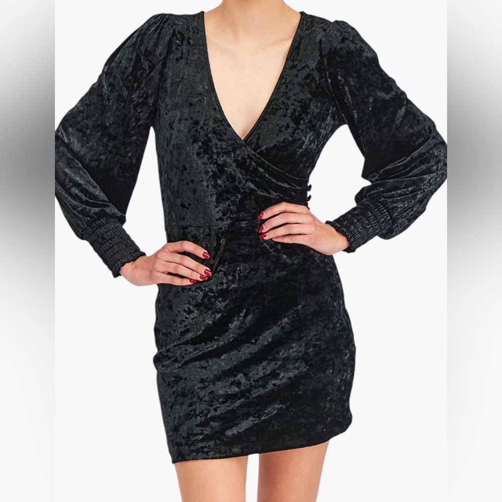 Forever 21 Mini Dress Crushed‎ Velvet Black Whimsigoth Party Holiday V-neck Sz L